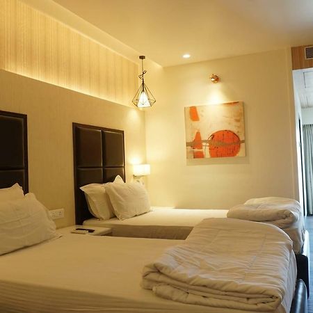 Palette Four Seasons Recreation Resort Jalgaon ภายนอก รูปภาพ