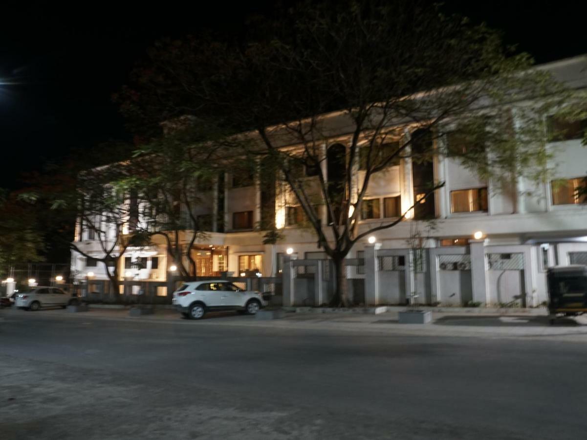 Palette Four Seasons Recreation Resort Jalgaon ภายนอก รูปภาพ