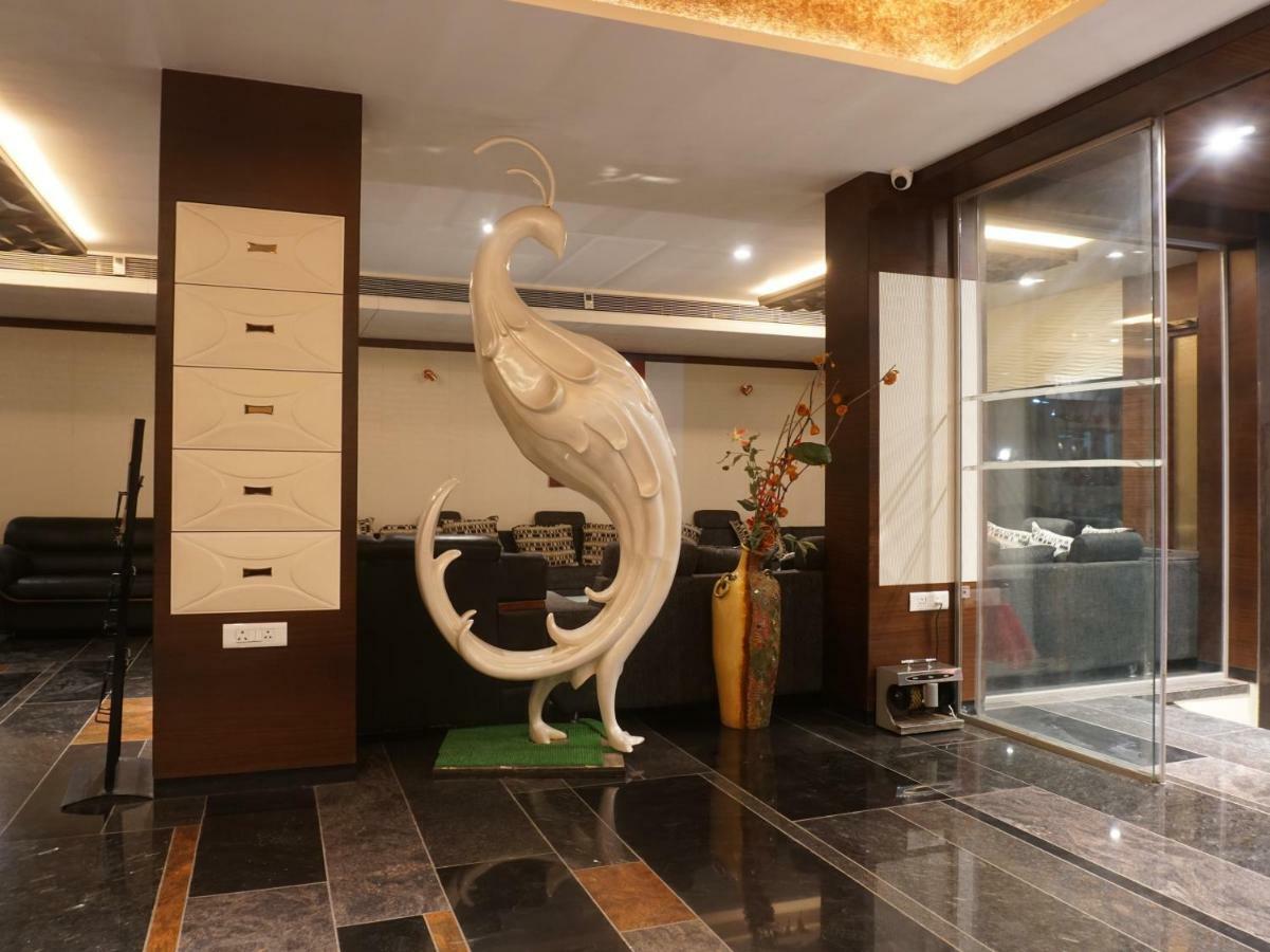 Palette Four Seasons Recreation Resort Jalgaon ภายนอก รูปภาพ